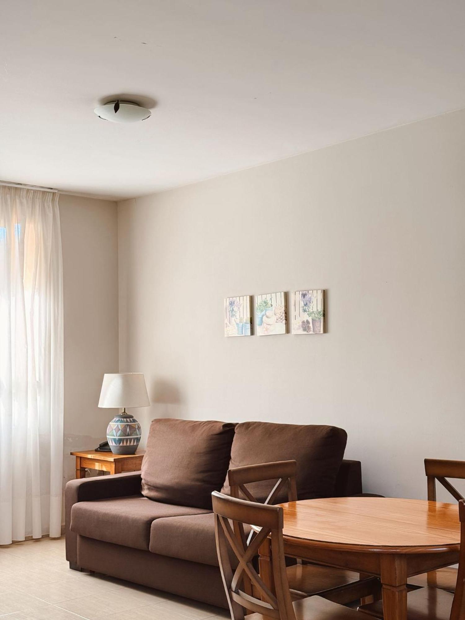 One-Bedroom Standard Apartment,1770459337:JPEG